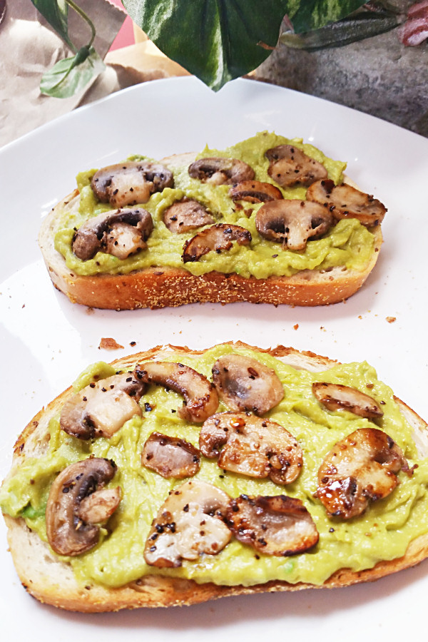 avocado-and-mushroom-toast-2