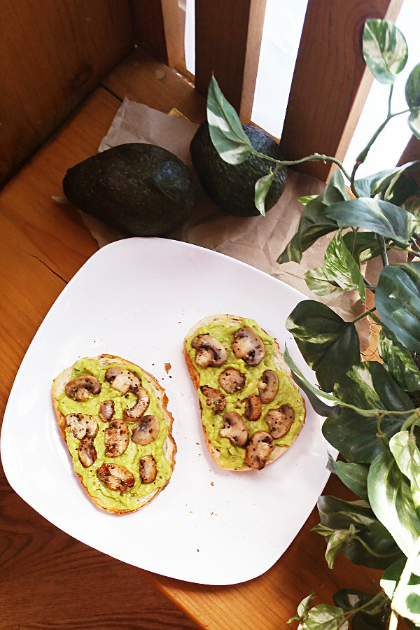 avocado-and-mushroom-toast-3