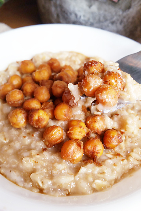 savory-oats-with-chickpeas-in-peanut-sauce-2