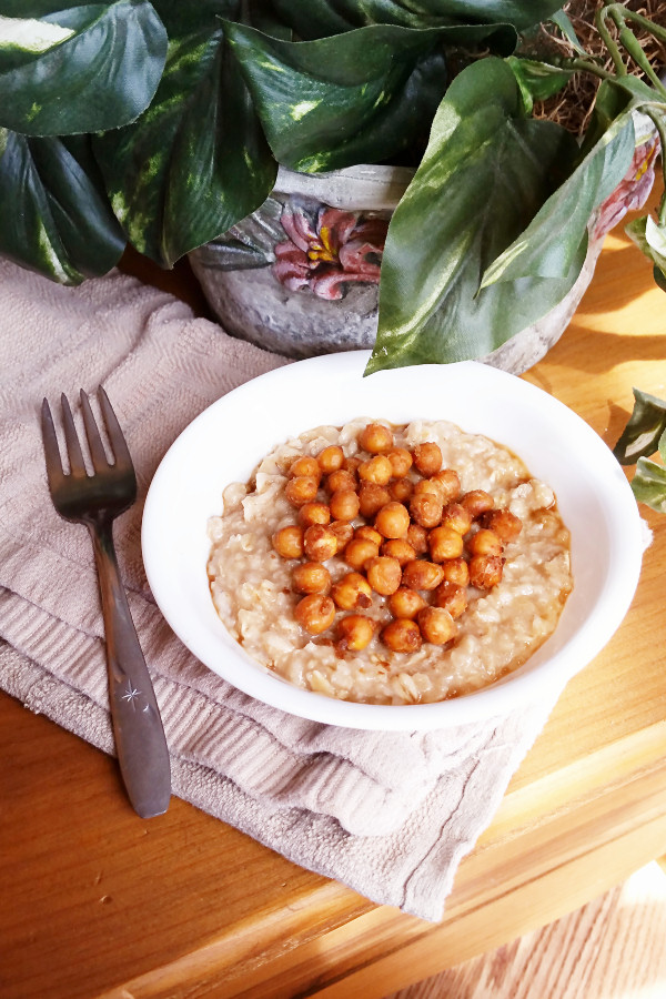 savory-oats-with-chickpeas-in-peanut-sauce-3